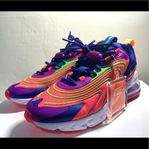 Nike AIR MAX 270 REACT ENG
